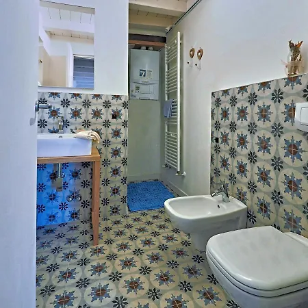 Lady Of The * Argegno