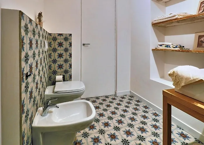 Lady Of The Apartamento Argegno